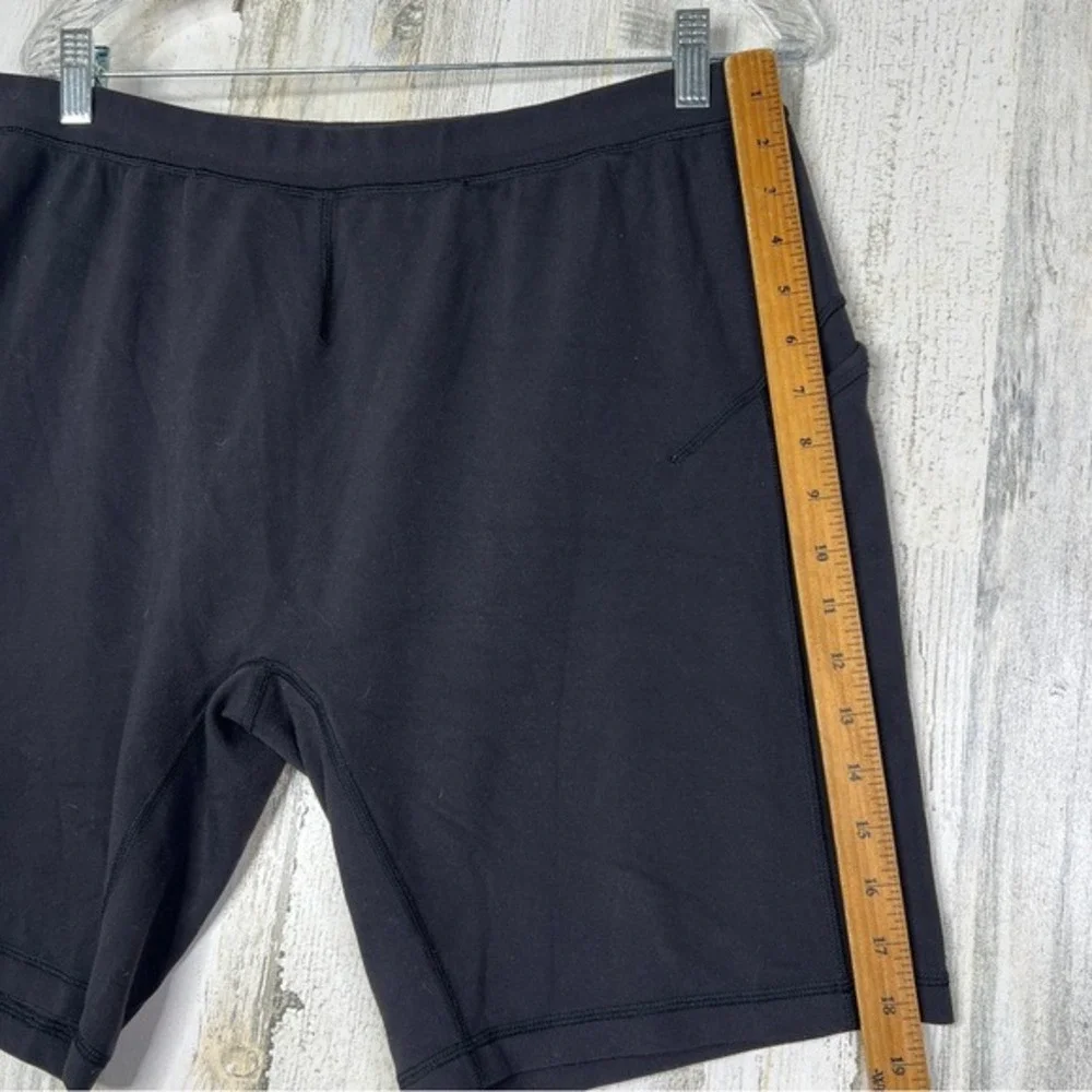 Lululemon 2X Men's Black‎ Short Pants, Unlined